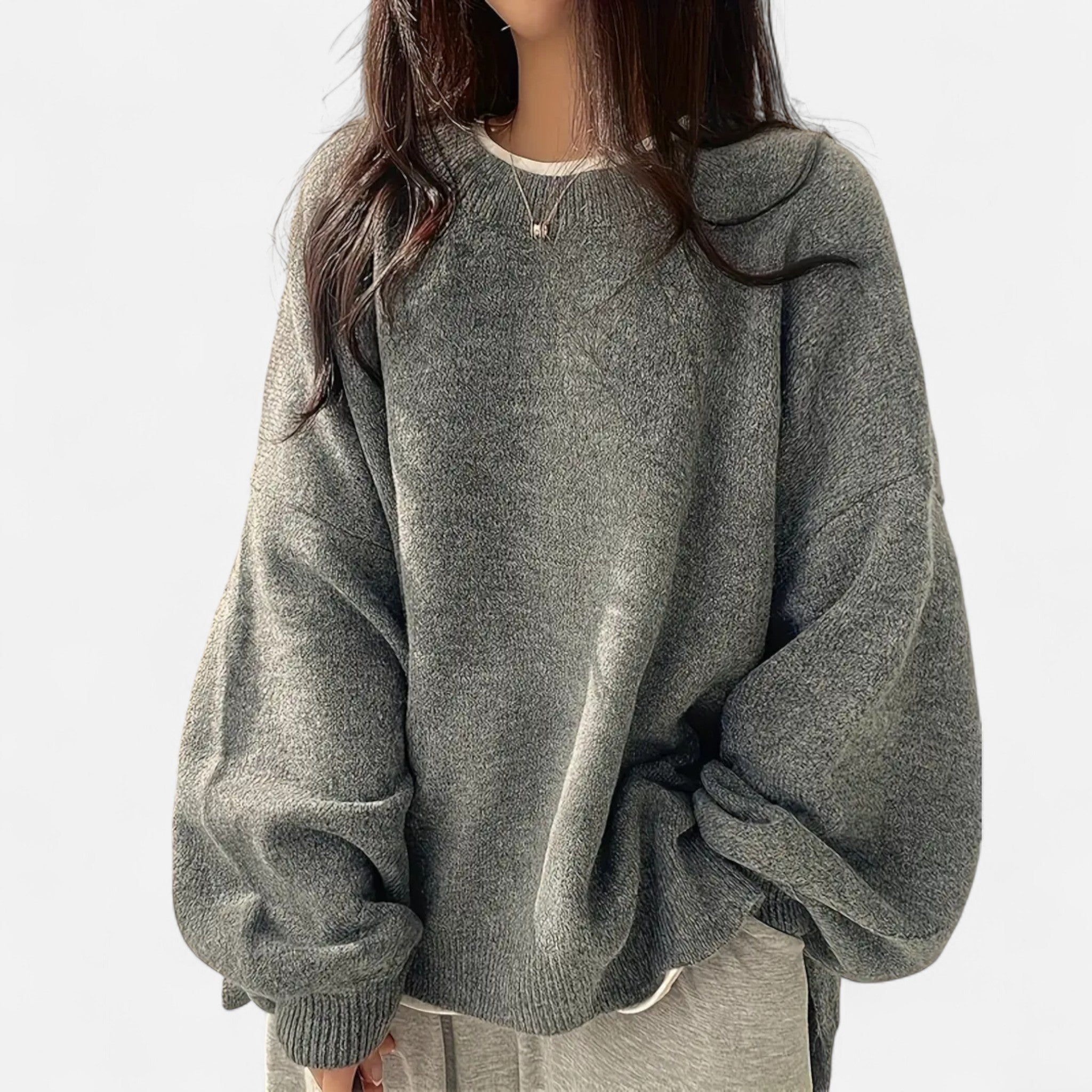 Aveline the Label | Women’s Solid Crew Neck Pullover Sweater