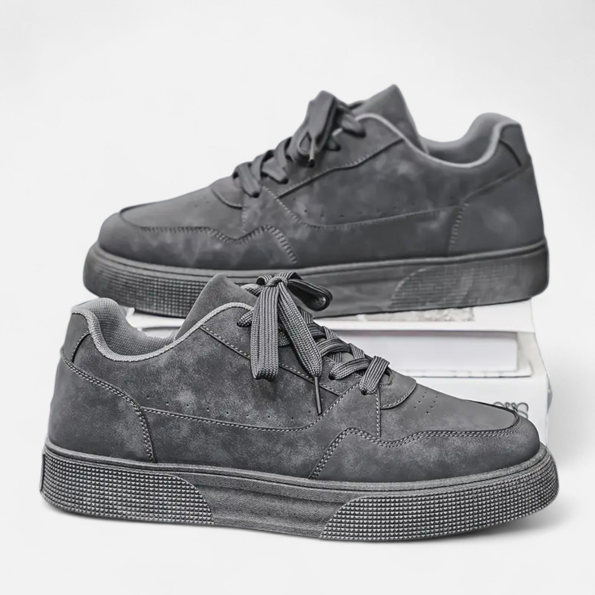 Aveline the Label | Men’s Lace-Up Sneakers