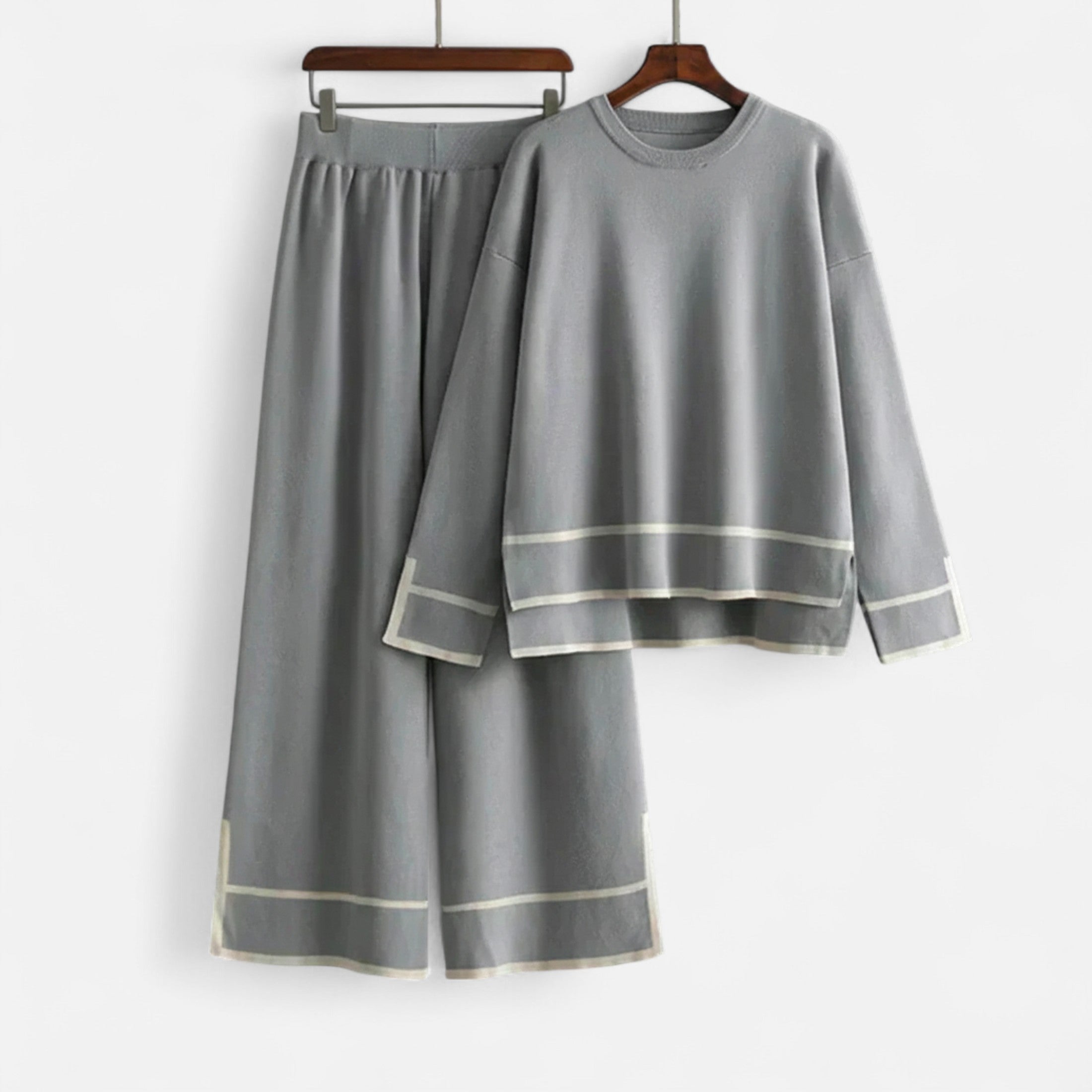 Women’s Knitted Two-Piece Set