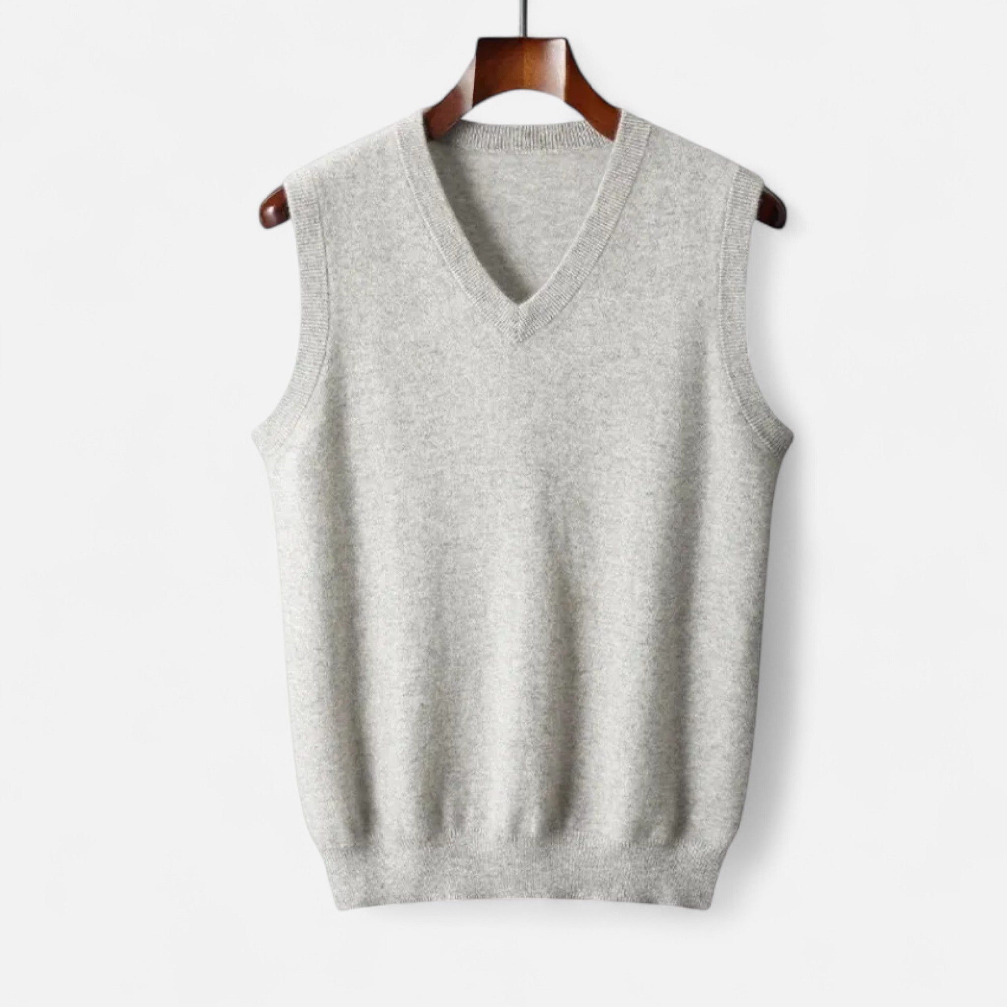 Aveline the Label | Men's Merino Wool V-Neck Gilet