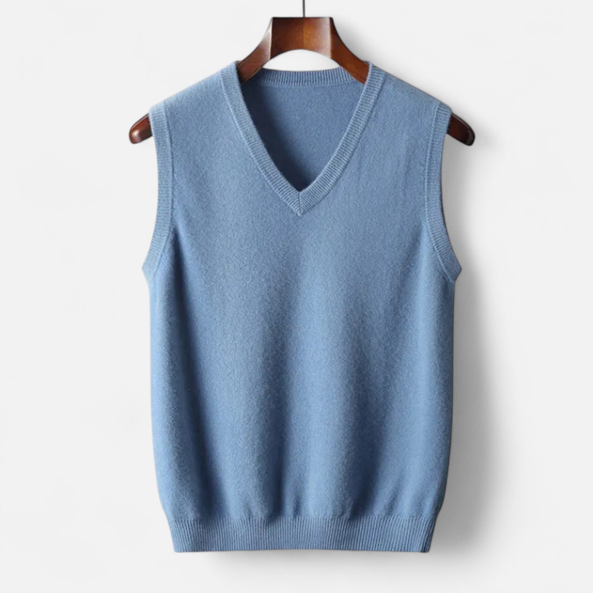 Aveline the Label | Men's Merino Wool V-Neck Gilet