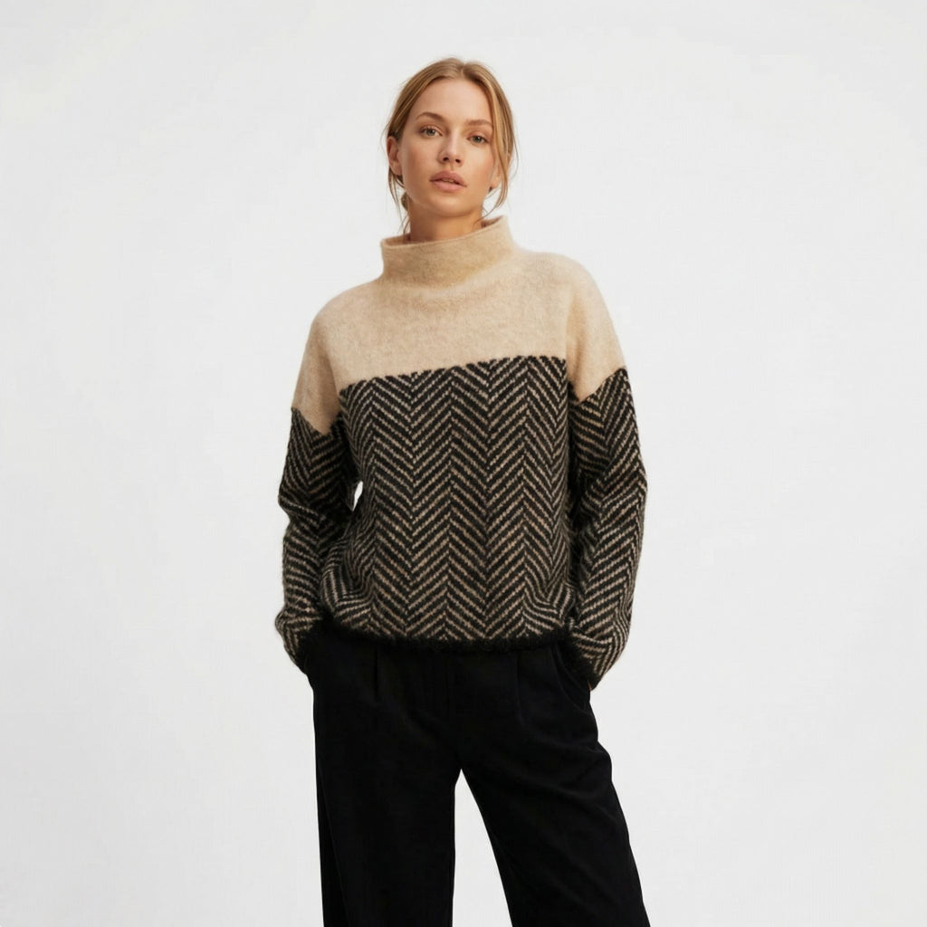 Women’s Patterned Knit Jumper – High Collar Style