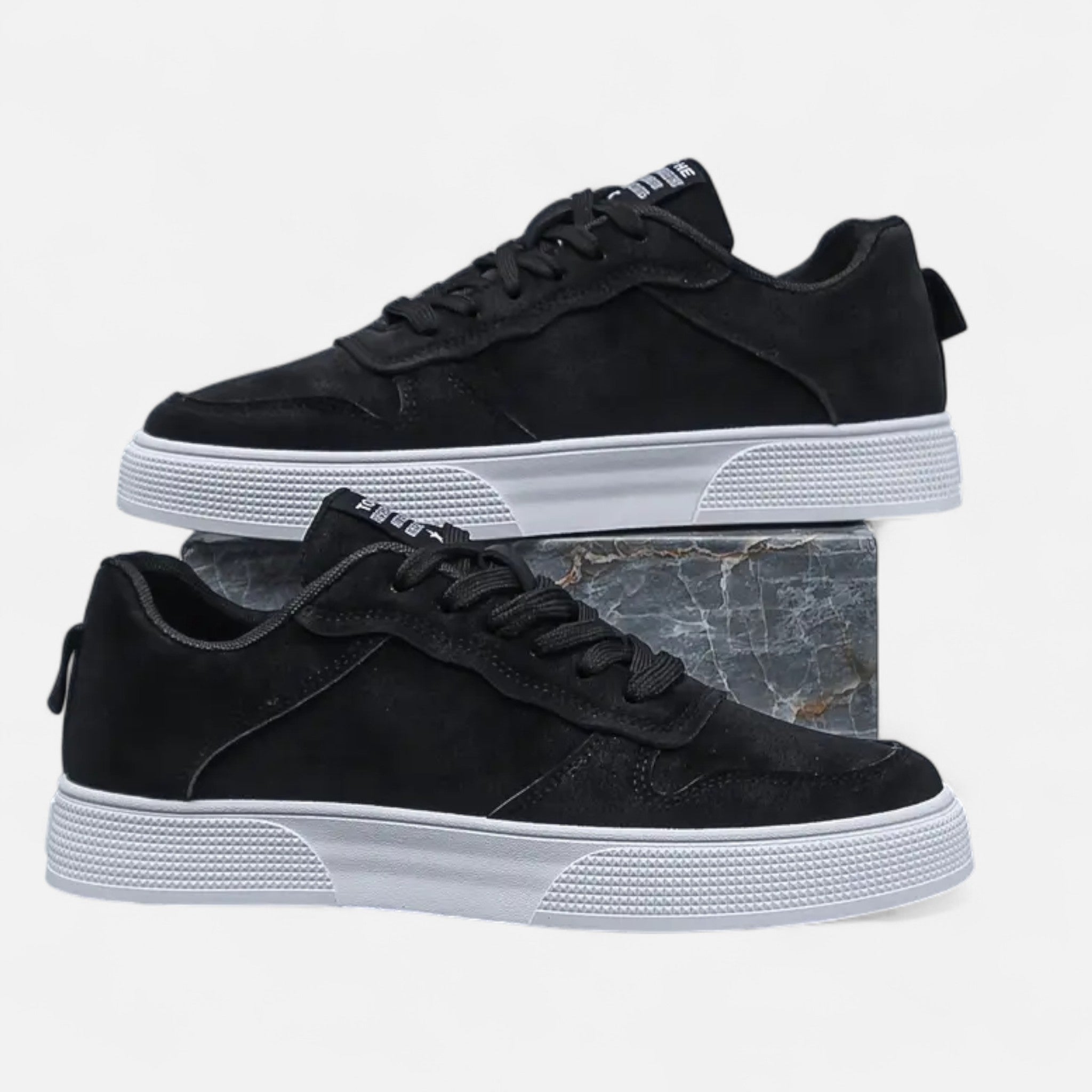 Aveline the Label | Men’s Lace-Up Sneakers