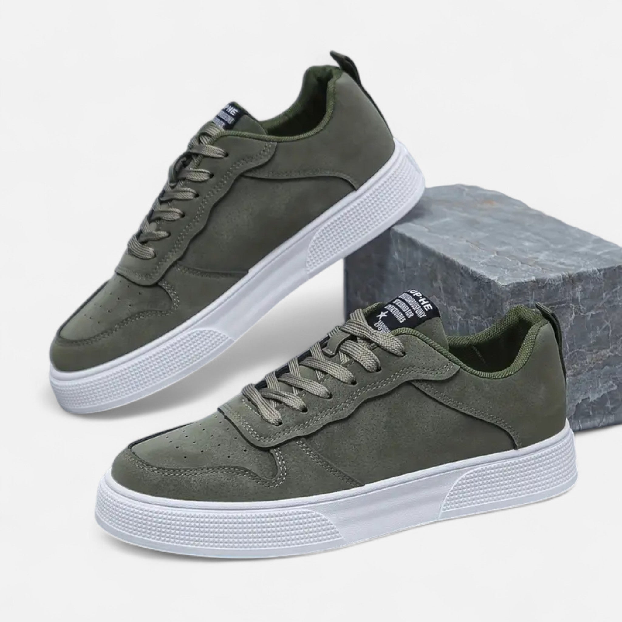 Aveline the Label | Men’s Elegant Lace-Up Sneakers