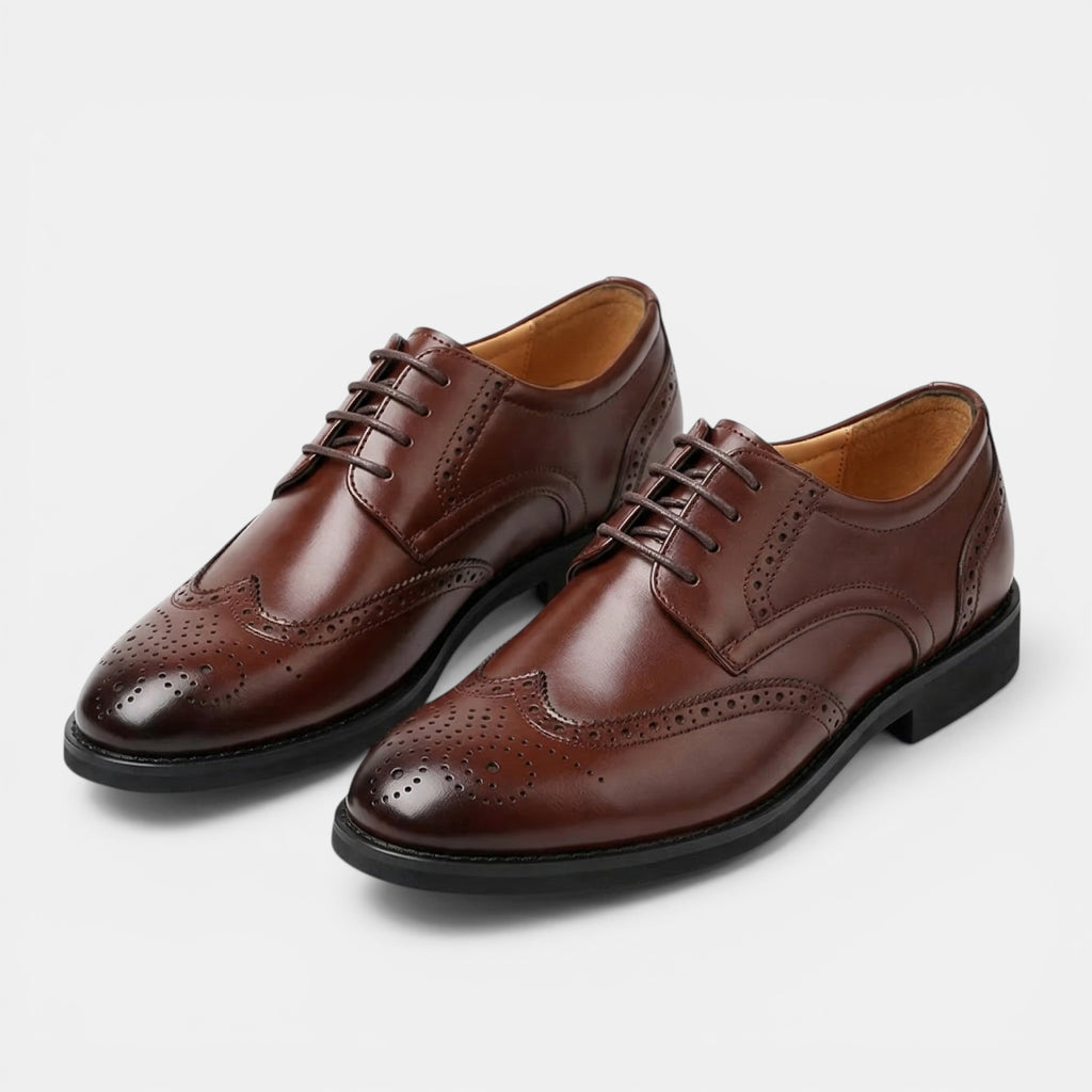 Men’s Brogue Oxford Shoes – Lace-Up Round Toe Design