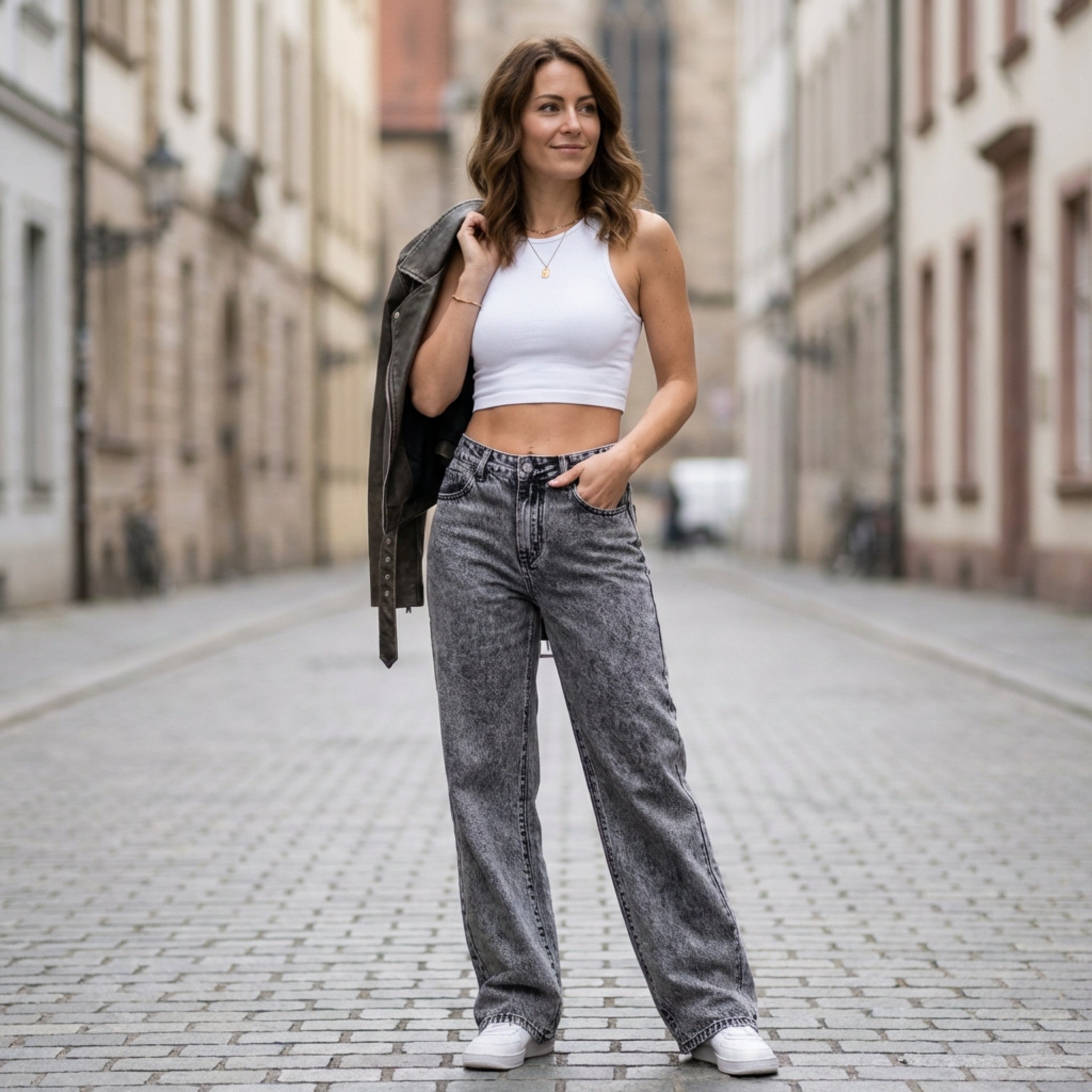 Women’s High Waist Wide-Leg Jeans – Acid Wash Denim Design
