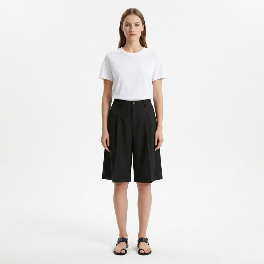Women’s Knee Length Shorts – Straight Leg Pleated Fit