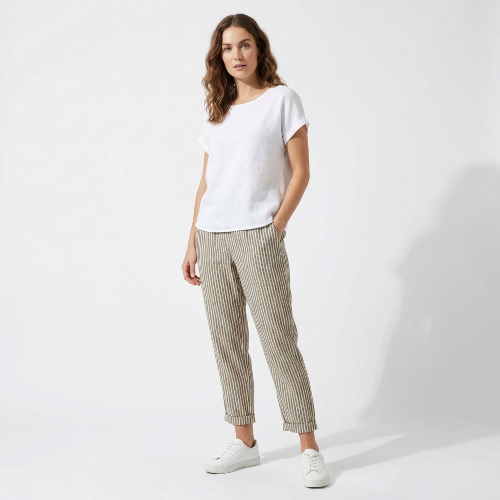 Women’s Striped Wide-Leg Cropped Pants – Casual Lightweight Style